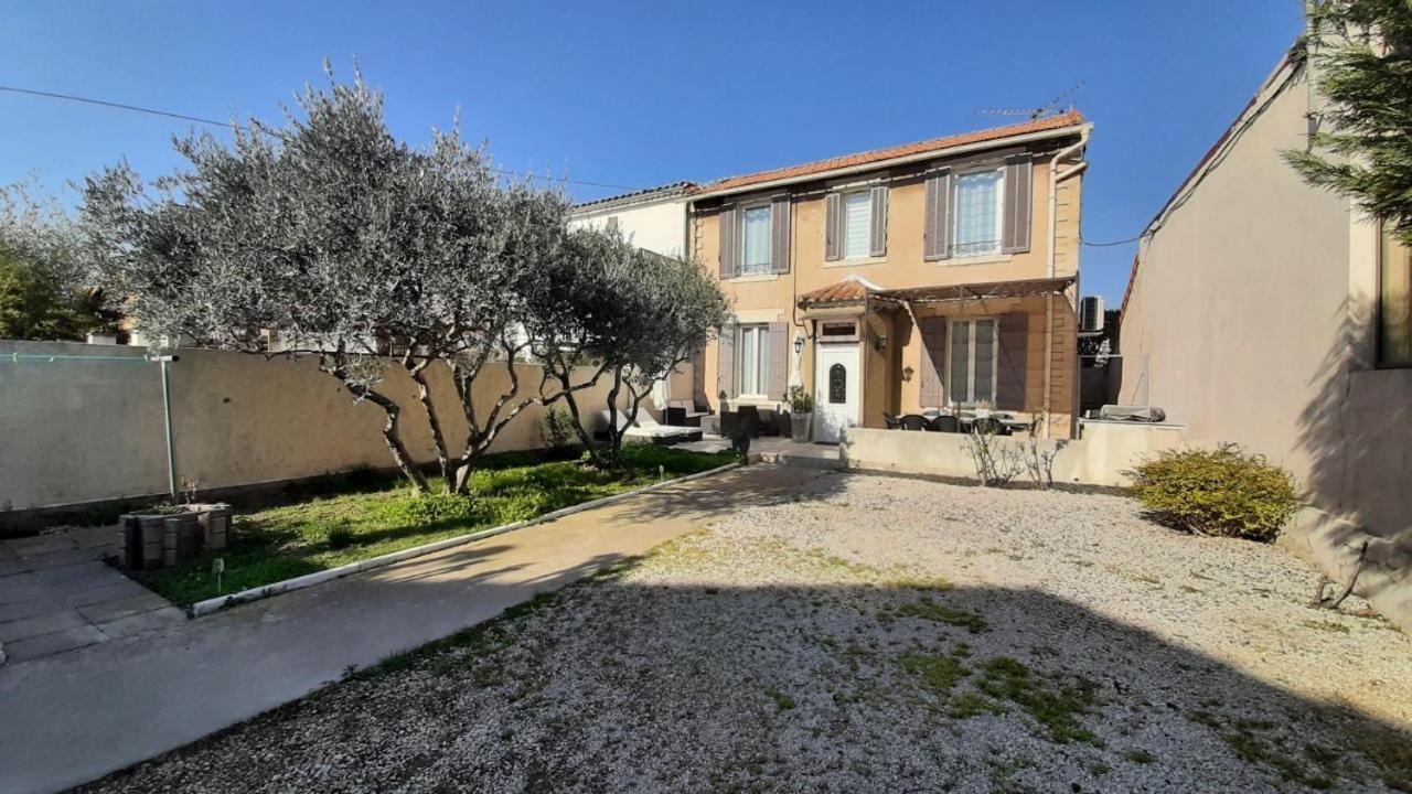 Maison Maloya 2 Chambres Avec Jardin Cavaillon Exteriér fotografie